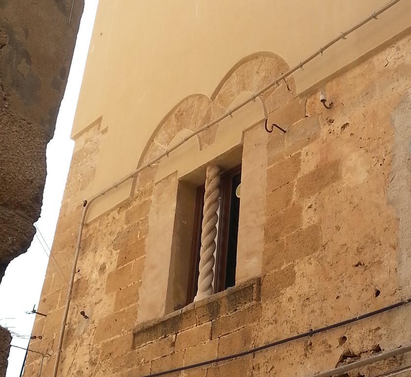 La Bifora Apartment Sciacca Bilik gambar