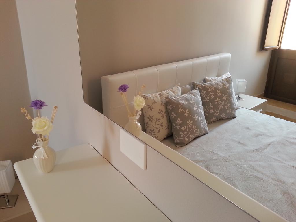 La Bifora Apartment Sciacca Bilik gambar