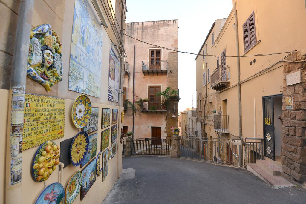 La Bifora Apartment Sciacca Bilik gambar