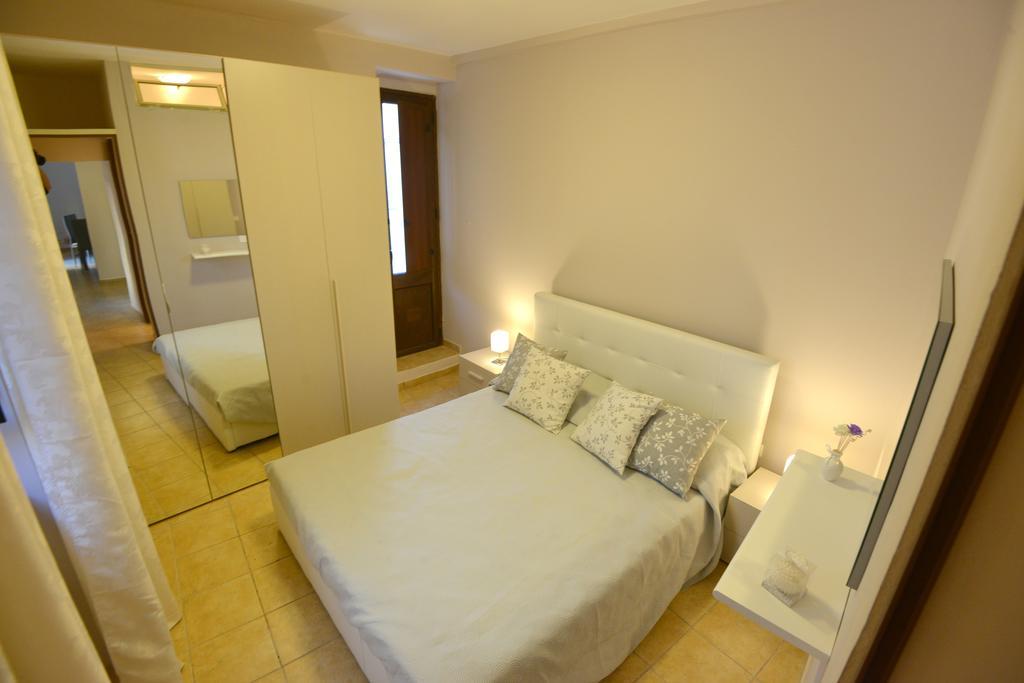 La Bifora Apartment Sciacca Bilik gambar